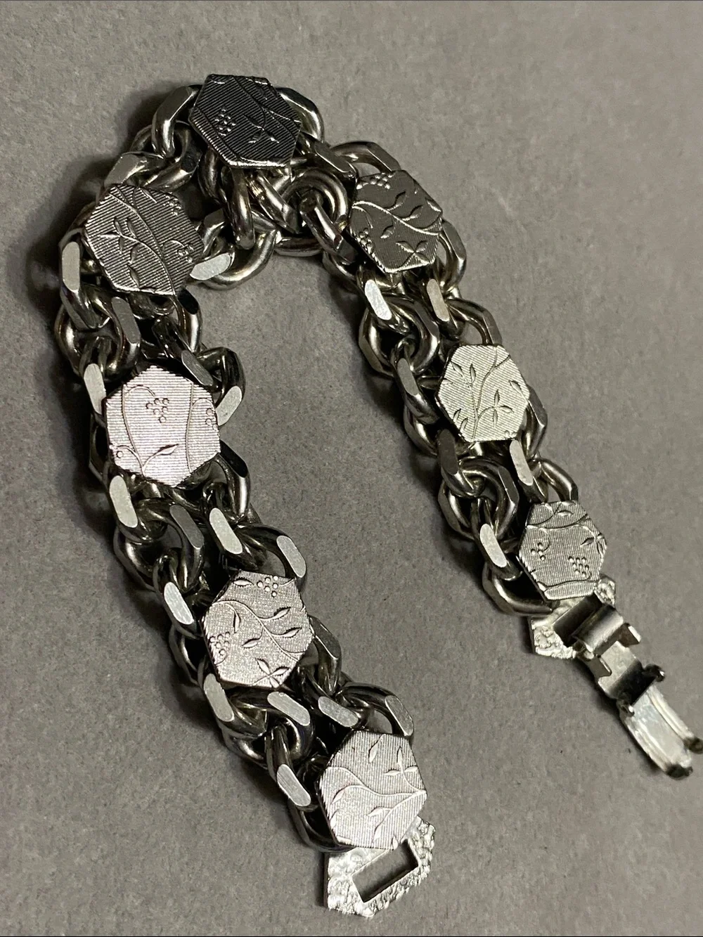 Silver Chain Link Bracelet with Textured Hex Medallions w/ Flowers
